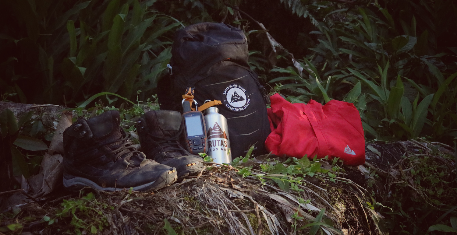Cómo preparar y qué llevar en tu mochila para senderismo y trekking en el  día 