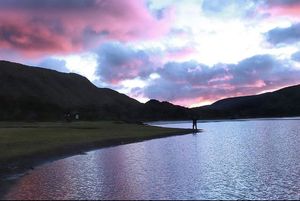 Orillas principales de la Laguna del Otún, santuario natural en el Parque Los Nevados
