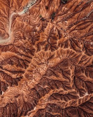 Formaciones de arcilla roja en el sector del Cuzco