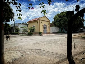 Parroquia Nuestra Señora de Chiquinquirá en Prado, Tolima, turismo religioso y arquitectura local