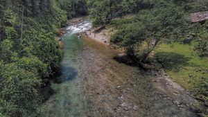 Río Amurrapa, balneario natural y senderos ecológicos en Pueblo Rico, Risaralda